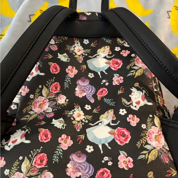 Loungefly - Picture 4 of 6